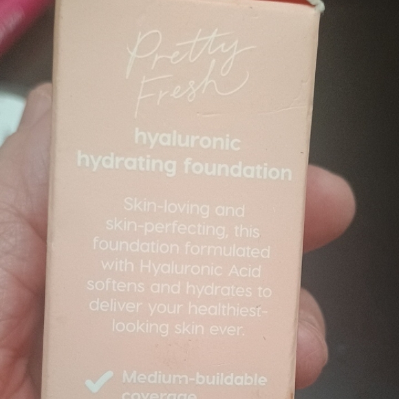 ColourPop Pretty Fresh Hydrating Foundation - Light 60N - Picture 9 of 9